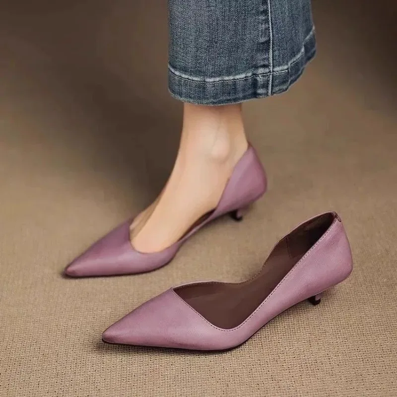 Embroidery Flat Shoes - Sepatu Hak Tinggi Wanita Model Stiletto