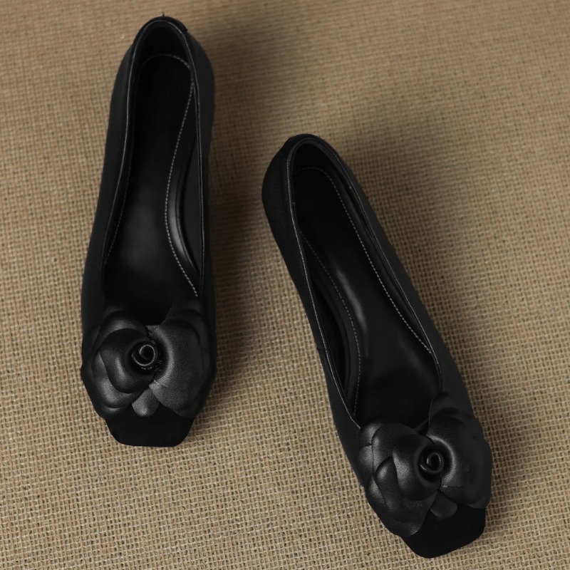 Sepatu hak wanita ukuran besar - Embroidery Flat Shoes ulasan dan harga