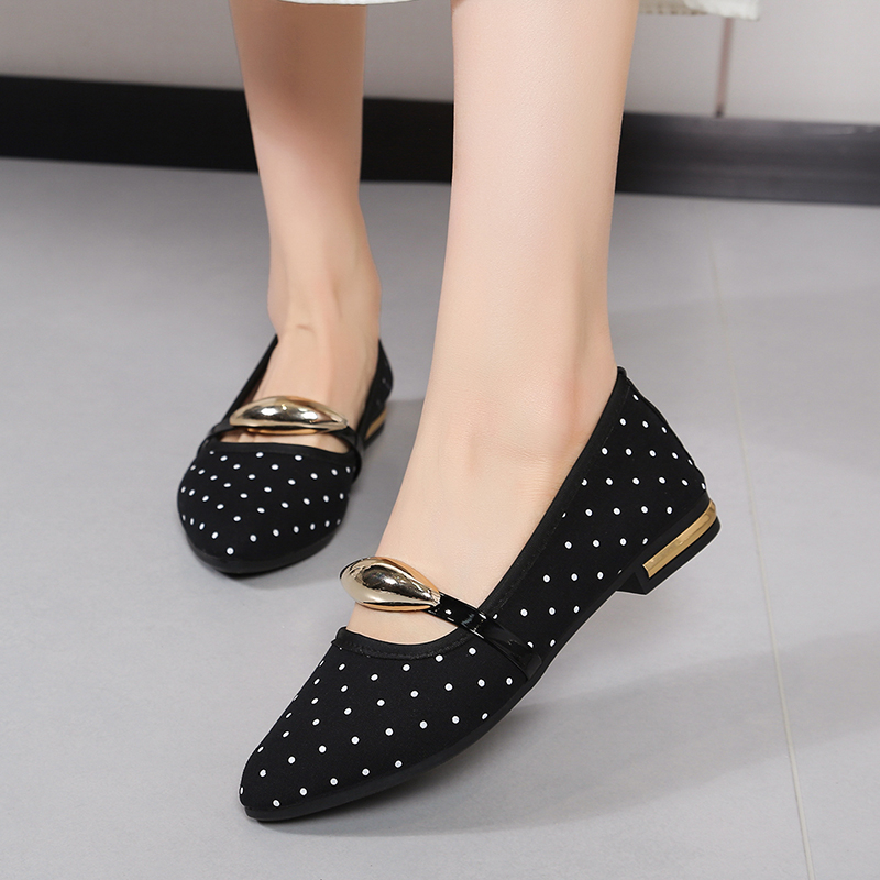 Sepatu Kasual Wanita Hak Renda - Embroidery Flat Shoes ulasan dan harga
